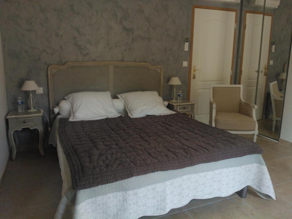 Bed and Breakfast Relais De L'Alsou- Piscine Labastide-en-Val Zimmer foto
