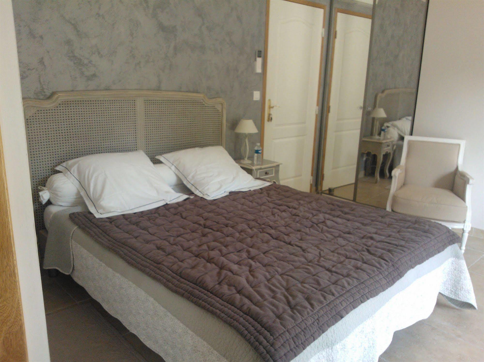 Bed and Breakfast Relais De L'Alsou- Piscine Labastide-en-Val Exterior foto