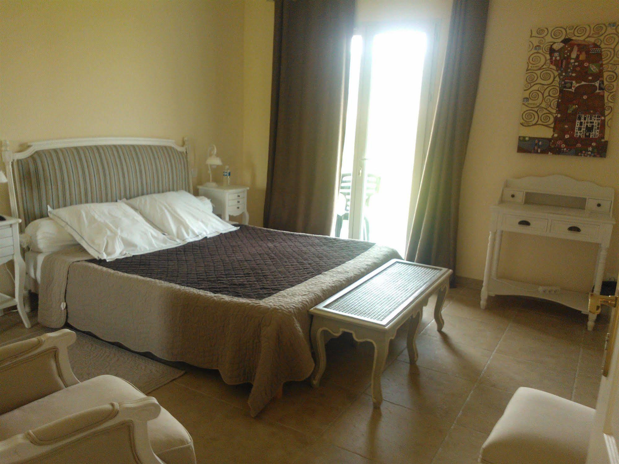 Bed and Breakfast Relais De L'Alsou- Piscine Labastide-en-Val Exterior foto